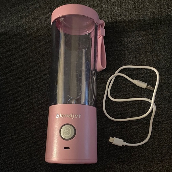 BlendJet Pink Portable Blender - Picture 1 of 2